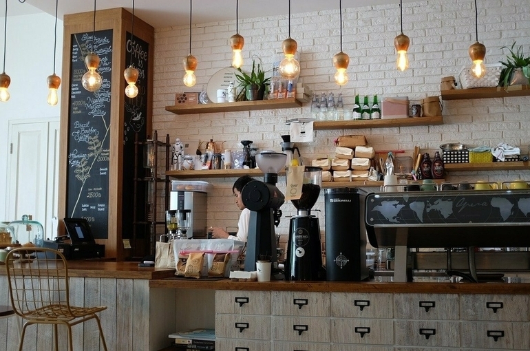 Дети смогут ходить в столичные кафе без QR-кода в сопровождении взрослых