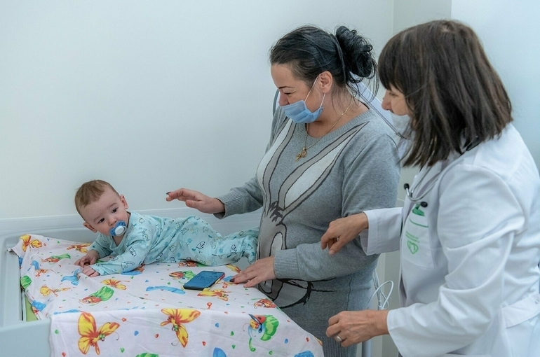 В России 98,2% детских поликлиник обновили оборудование, сообщили в Минздраве