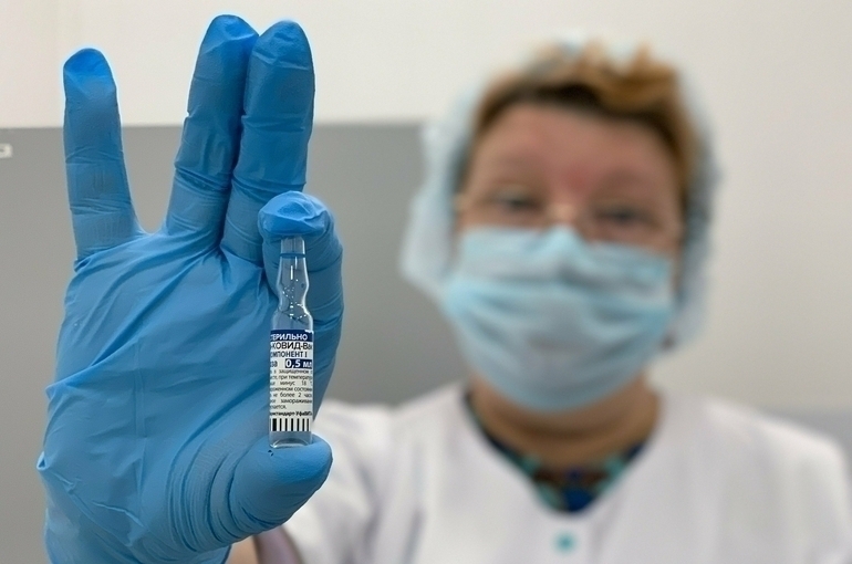 В РАН назвали процент полностью привитых от коронавируса россиян