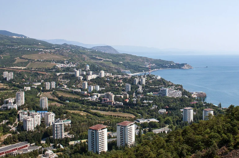 В Крыму после наводнения приостановили работу более 80 пляжей