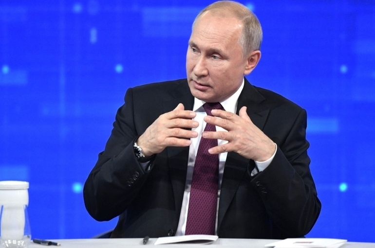 Президент России назвал действия британского эсминца провокацией