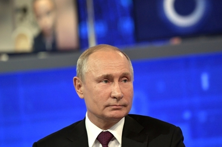 Путин пообещал написать аналитическую статью об истории России и Украины