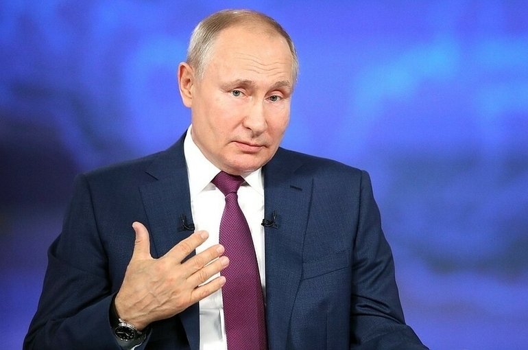 Владимир Путин надеется на улучшение отношений России и США