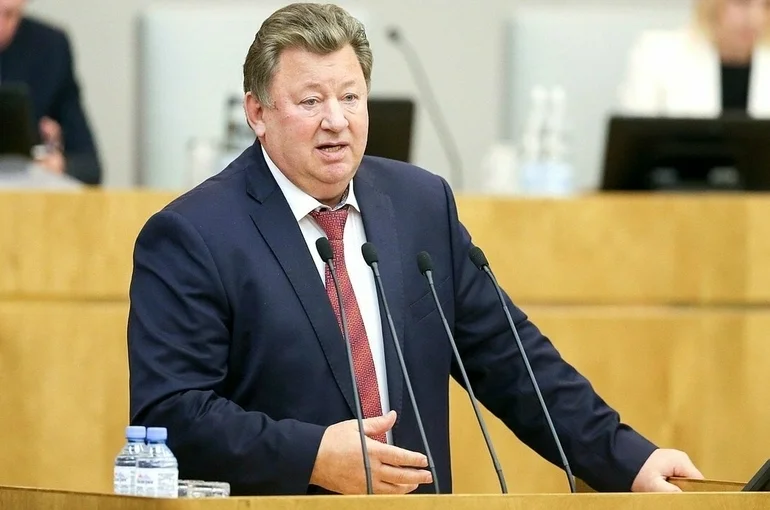 Кашин: доходы от рекламы на скачках должны работать на развитие отечественного коневодства