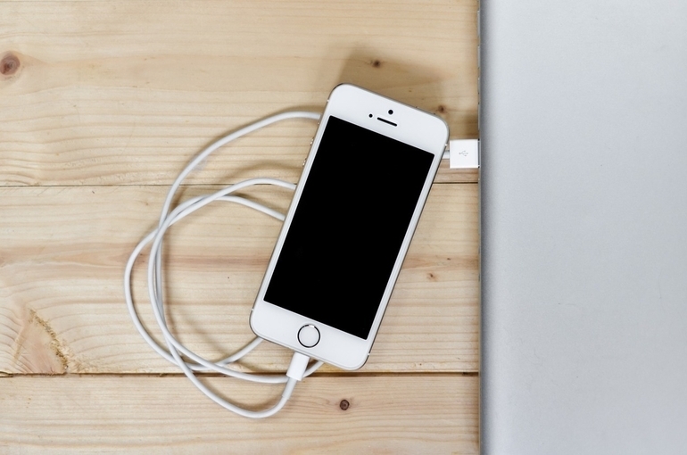 Для жителей Салехарда оборудуют места для зарядки телефонов