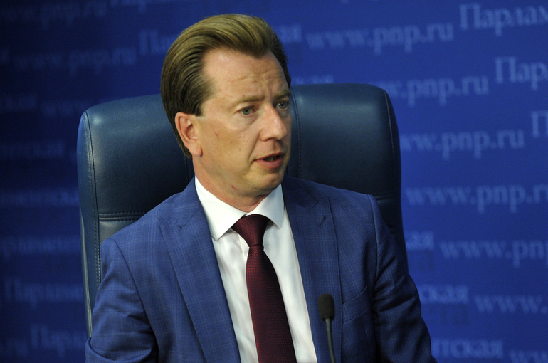 Бурматов: нужно оперативно ввести штрафы за нарушение требований по квотированию выбросов