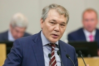 Калашников назвал прогрессивным законопроект МВД о мигрантах