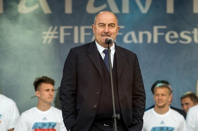 Комментатор назвал логичной отставку Черчесова