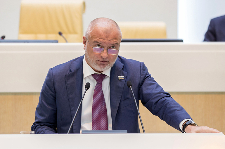 Клишас рассказал о наказании за фейки о вакцинации