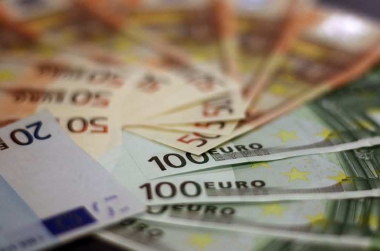 В Евросоюзе предложили установить общий лимит на наличные платежи