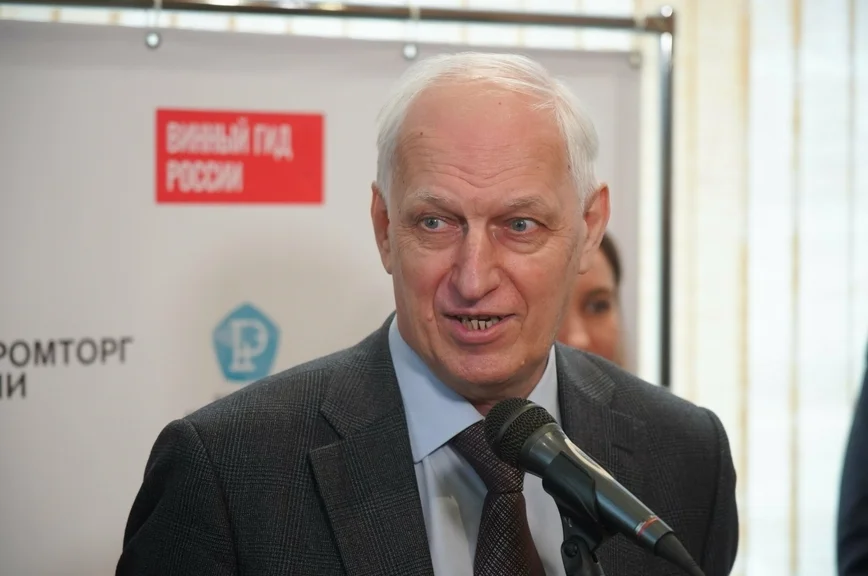 Леонид Попович.