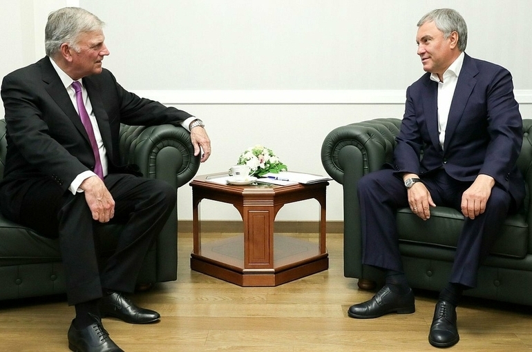 Володин объяснил позицию России по однополым бракам