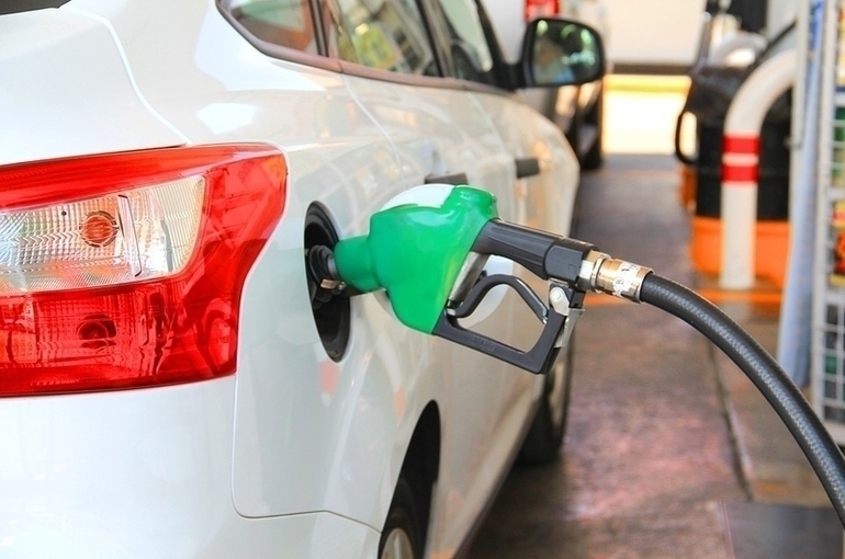 ФАС внепланово проверит нефтетрейдеров из-за цен на бензин