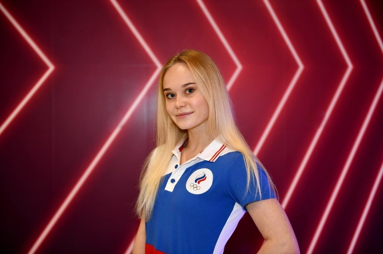 Гимнастка Мельникова завоевала бронзу Олимпиады в вольных упражнениях