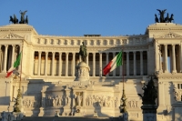 Правительство Италии дважды получило вотумы доверия в палате депутатов парламента
