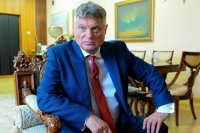 Умер посол Сербии в России Мирослав Лазанский