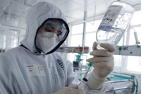 ВОЗ фиксирует медленное снижение случаев заражения коронавирусом в России