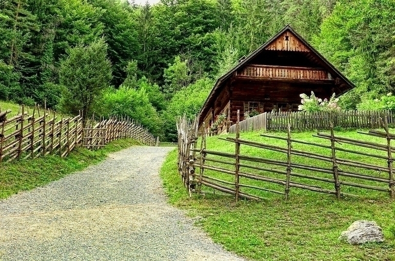 Депутаты направят предложения по включению в программу льготной ипотеки частных домов