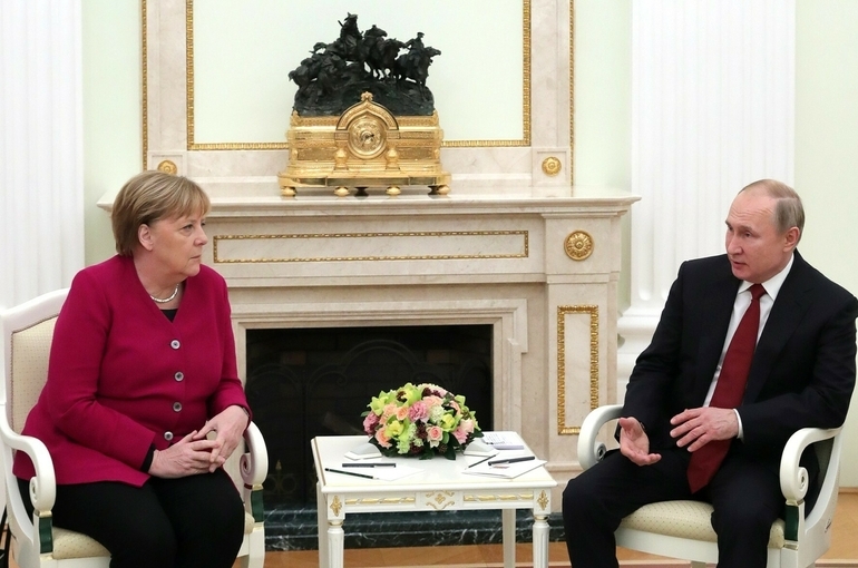 Путин и Меркель встретятся в Москве 20 августа