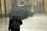 В Гидрометцентре предупредили об опасной погоде в ряде регионов