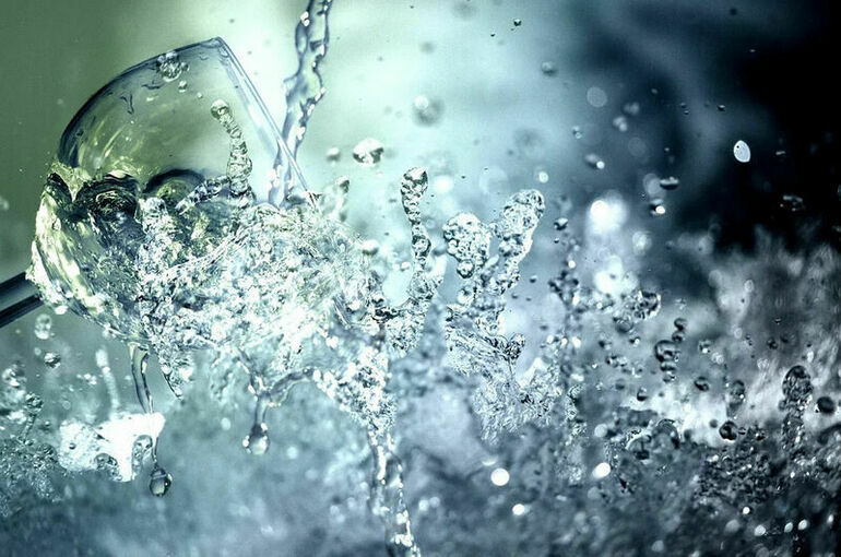 В Совете Федерации планируют отрегулировать рынок питьевой воды в розлив