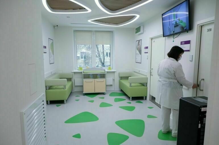 Кабмин направит средства на дооснащение больниц в Свердловской области