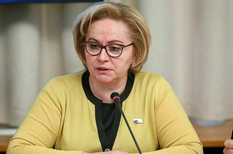 Духанина: работодатели не вправе отказывать в трудоустройстве из-за опечатки в дипломе   