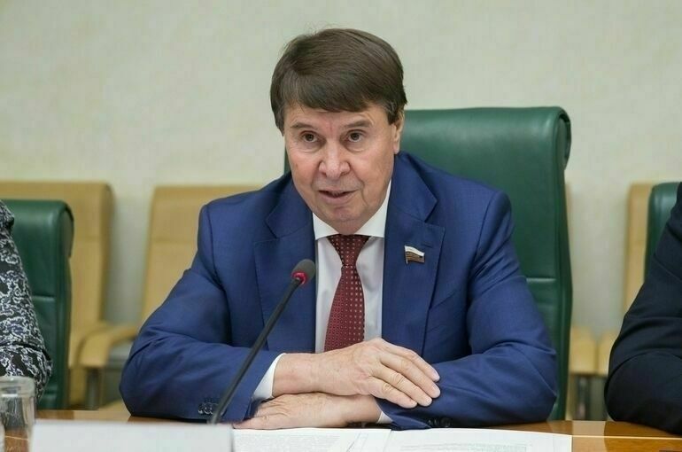 Цеков оценил идею офиса Зеленского переименовать страну в Русь-Украину