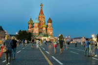 В Москве пока не планируют возобновлять проведение масштабных праздников 