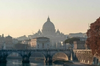 Демократы и социалисты на выборах мэра Рима поддержат экс-министра экономики Италии