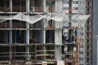В Минпромторге объяснили рост цен на стройматериалы сезонным спросом 