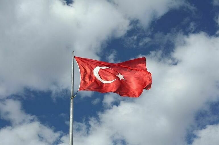 Турецкие власти разрешили детям до 12 лет въезжать в страну без ПЦР-теста