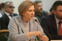 Попова: оснований для отмены масочного режима в регионах нет
