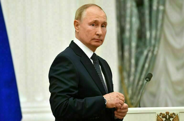 Путин назвал вакцину, которой привился от коронавируса