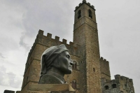 В Италии выпустили три марки к 700-летию смерти поэта Данте Алигьери