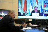 Путин призвал страны ШОС и ОДКБ согласовать позицию по признанию талибов