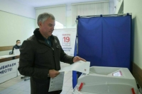 Володин проголосовал на выборах в Госдуму