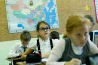 Опрос: почти 50% россиян положительно оценивают использование цифровых технологий в школе