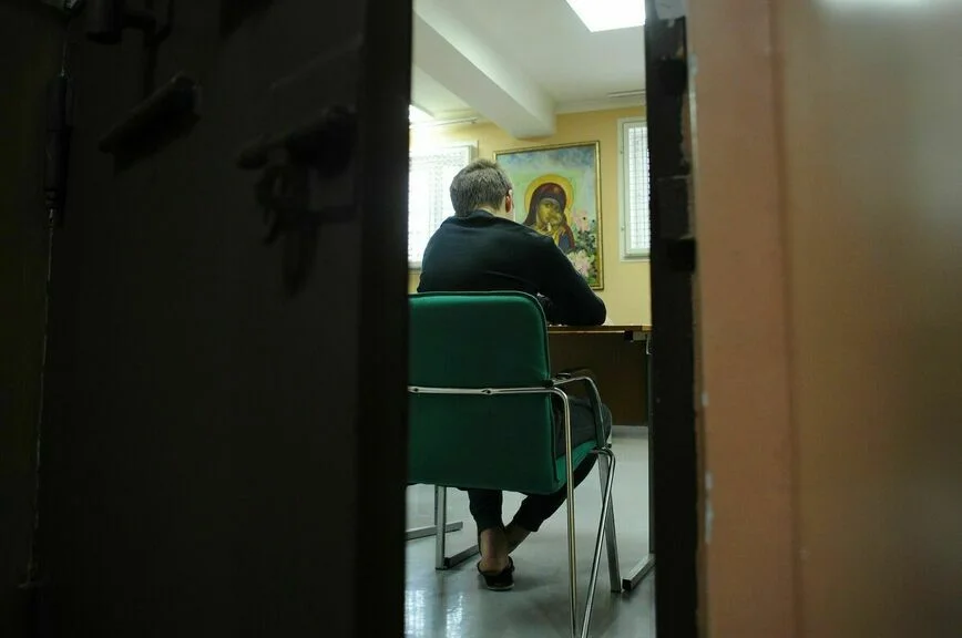 Заключённых хотят отпускать из колоний на футбол и в театр