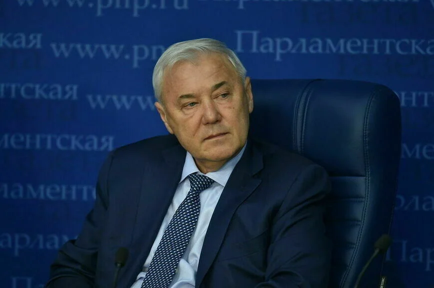 Анатолий Аксаков.