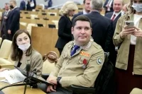 Глава Центрального штаба молодежной организации «Российские студенческие отряды» Михаил Киселев, работавший вместе с Бутиной в Общественной палате, также вошел в число депутатов — он прошел в палату по партийным спискам «Единой России» в Томской области.