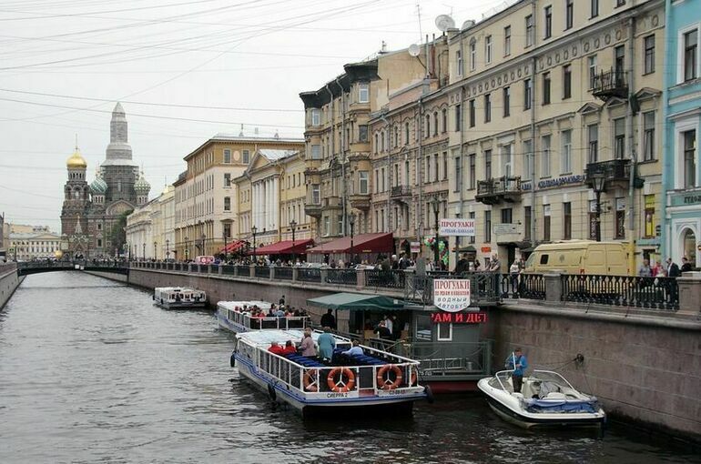 В Санкт-Петербурге введут QR-коды для посещения общественных мест