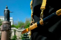 Морским офицерам могут разрешить хранить кортики без регистрации