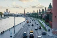 Зубцы на стене Московского Кремля пострадали из-за сильного ветра
