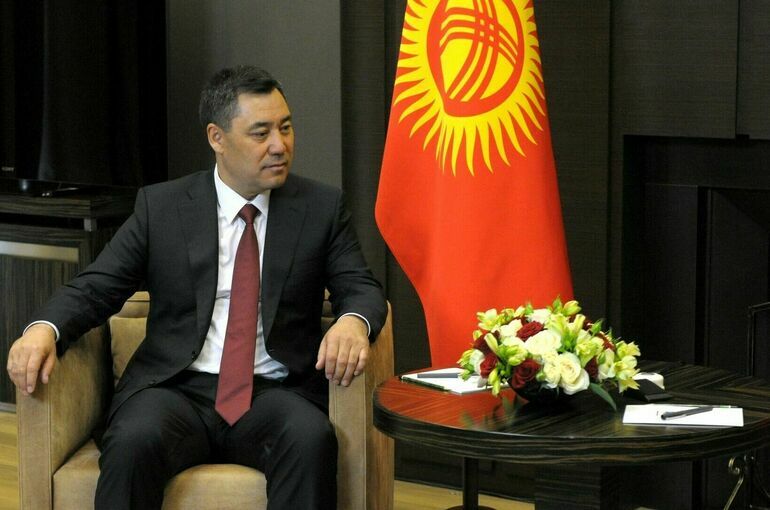 Киргизия не намерена открывать на своей территории военную базу США, заявил Жапаров
