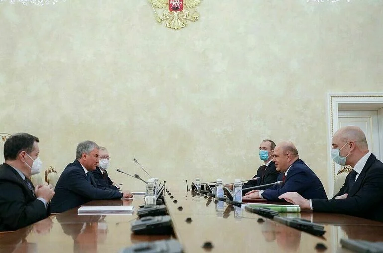 Володин и Мишустин обсудили работу над проектом бюджета на предстоящие три года