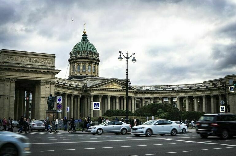 Казанский собор обновил фасад