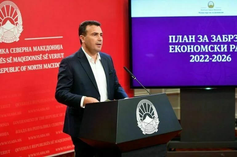 Премьер-министр Северной Македонии подал в отставку