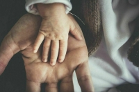 В Госдуму внесли законопроект о расширении прав отцов на маткапитал