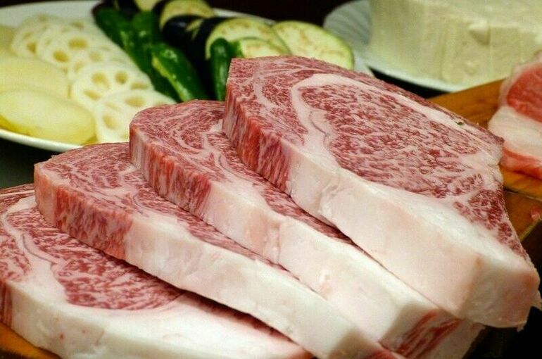 Экономист оценил идею обнулить пошлины на ввоз мяса